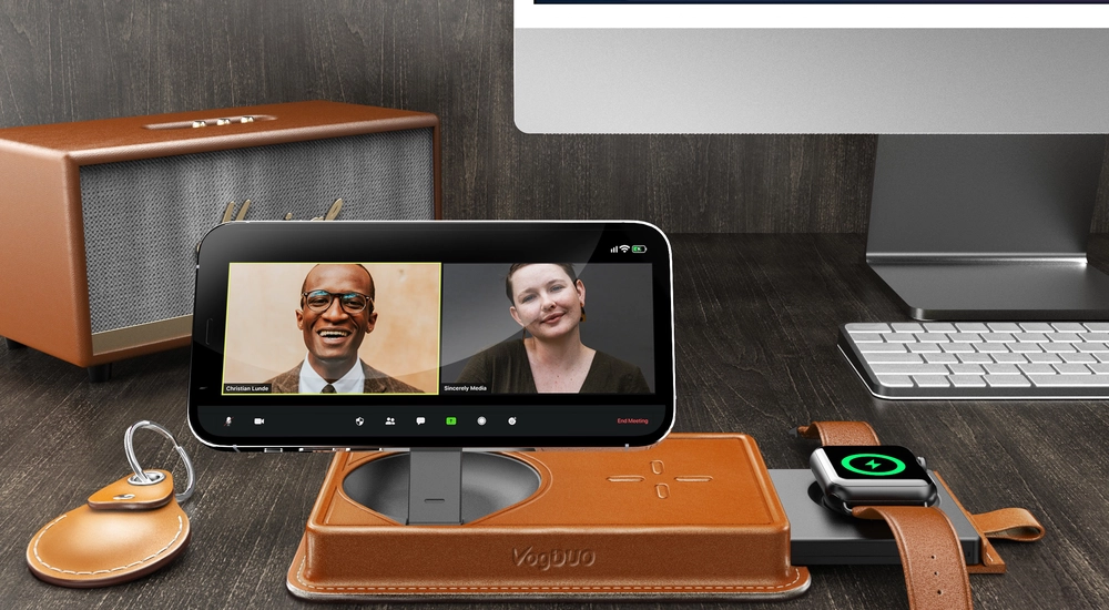 VogDUO 3-in-1 Magnetic Wireless Charger: Genuine leather design