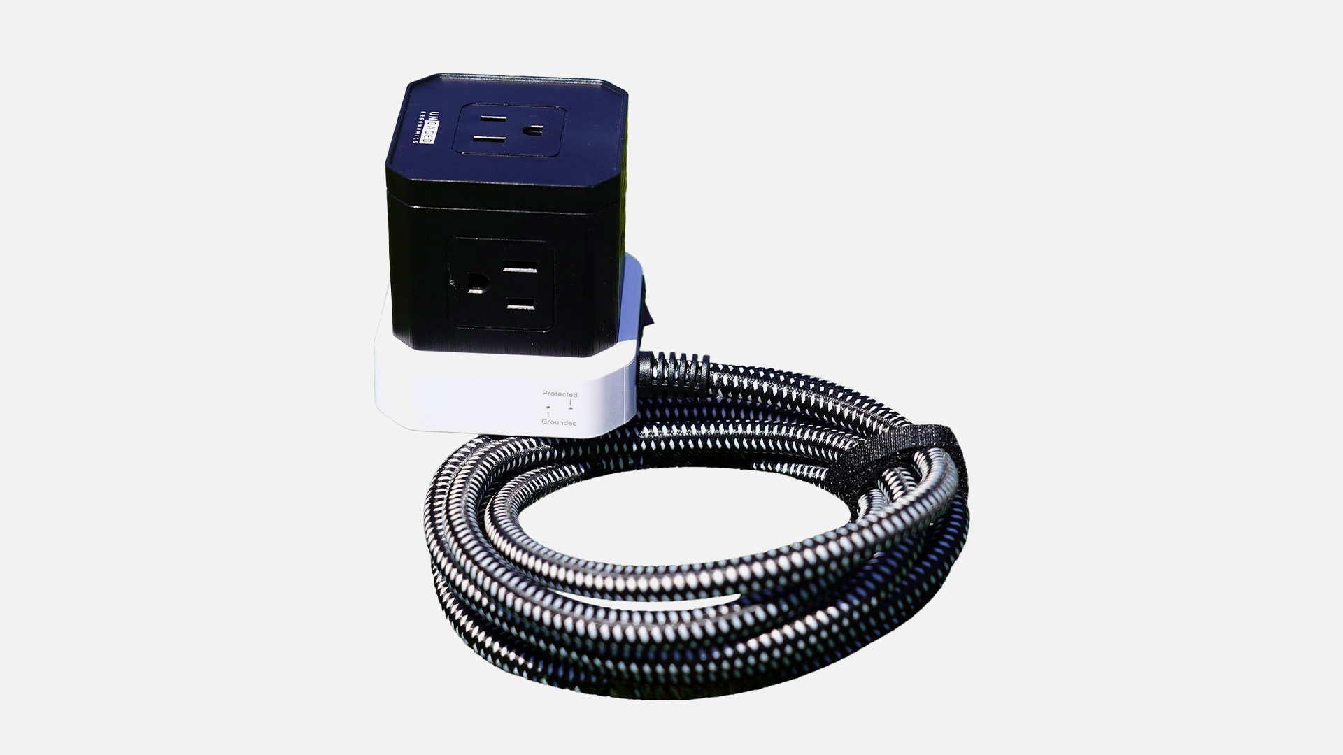 Uncaged Ergonomics Power USB Cube Strip