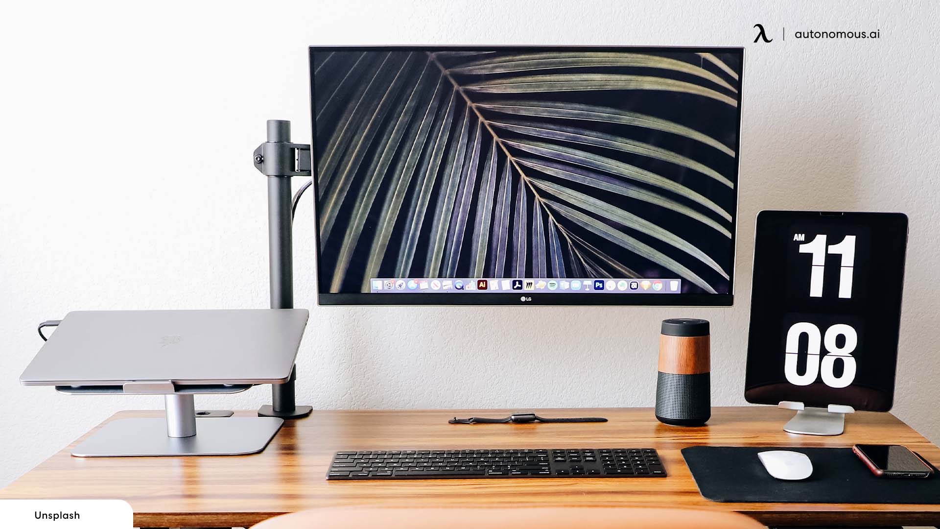 Go Digital organize office desk